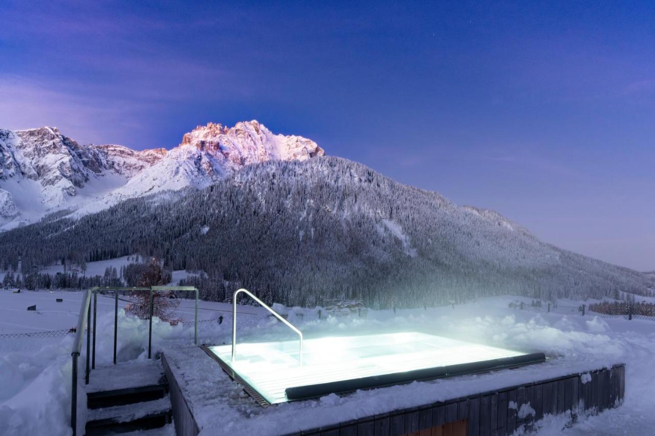 Paramount Alma Suites Sexten Luaran gambar
