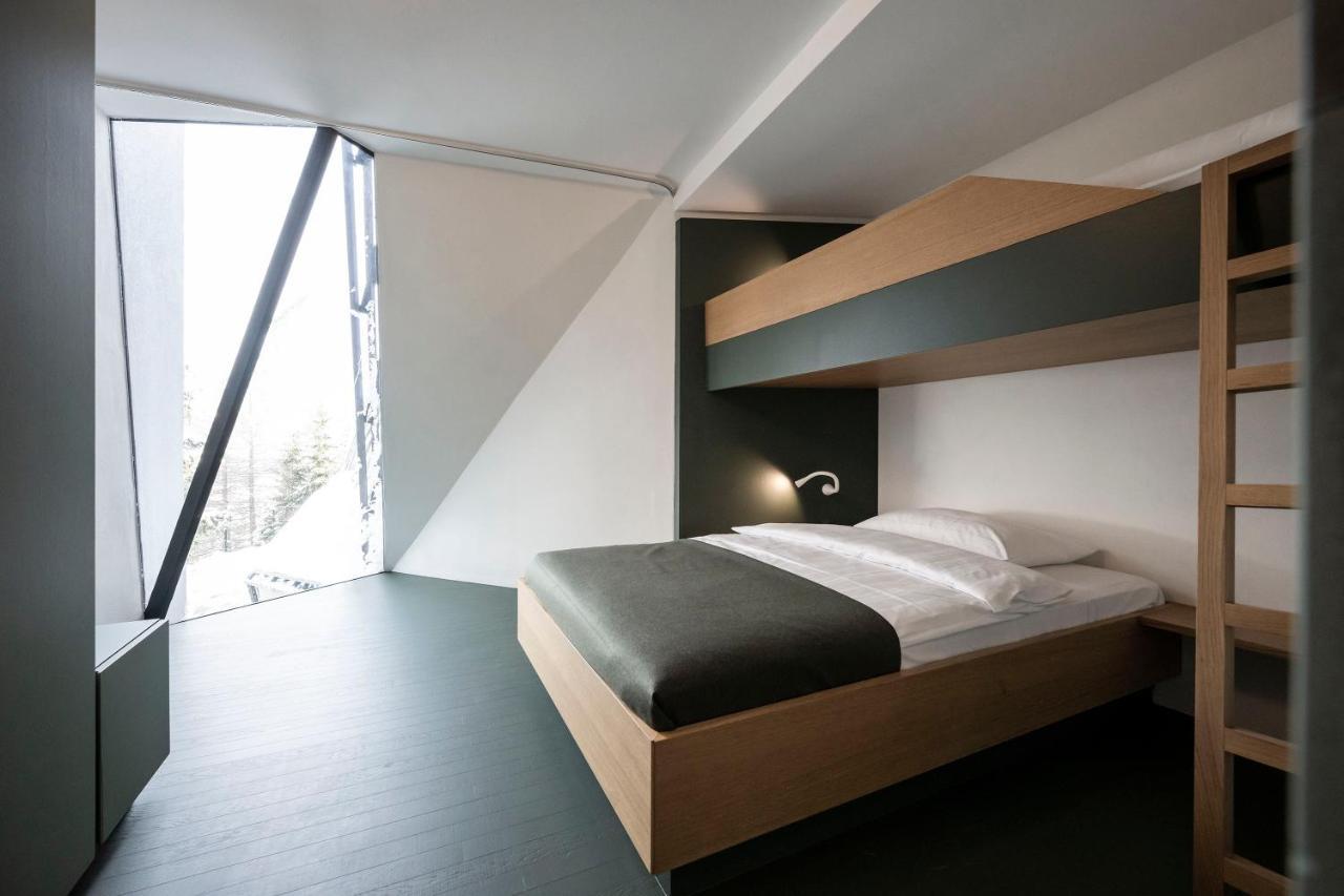 Paramount Alma Suites Sexten Luaran gambar