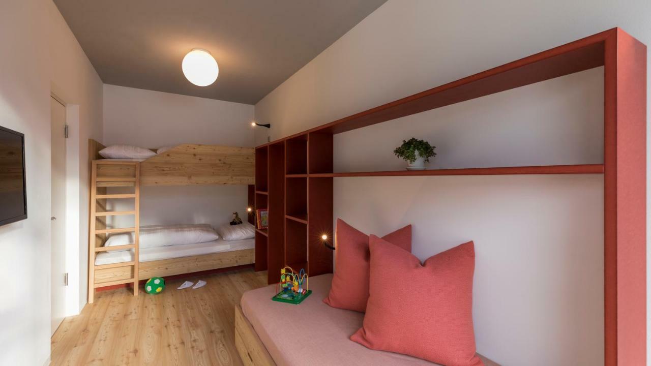 Paramount Alma Suites Sexten Luaran gambar